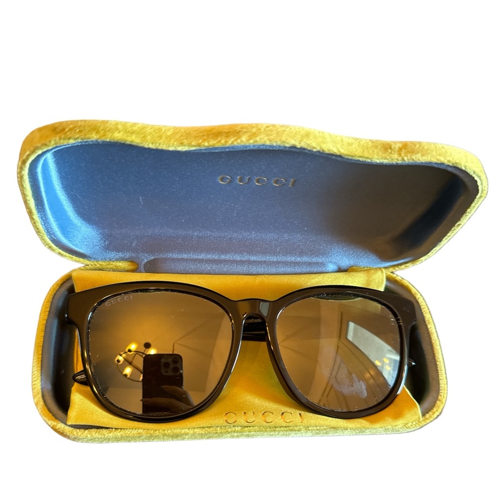 Gucci sunglasses